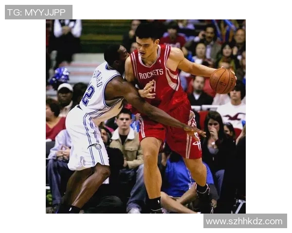 科尔与姚明的传奇对决：篮球场上的友谊与竞争的完美结合