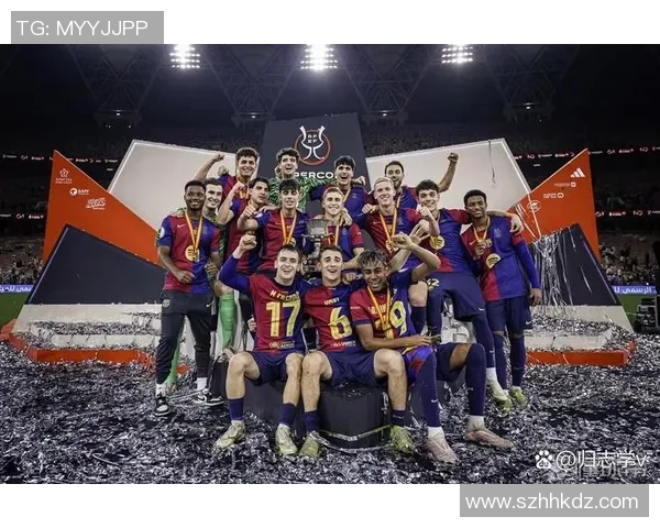 国王杯决赛巴萨大胜曼联战术解析与比赛精彩瞬间回顾