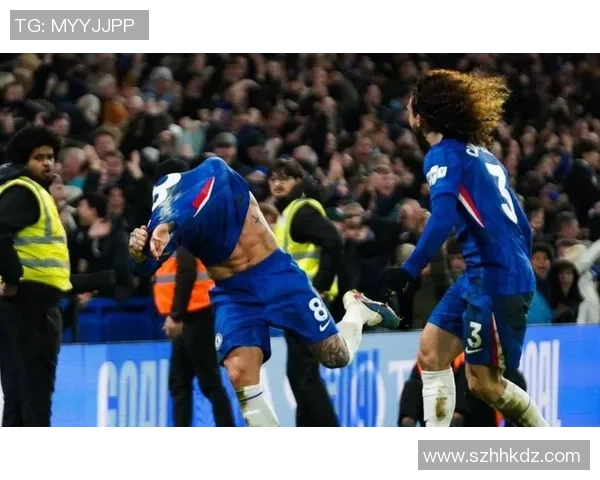 切尔西与巴黎圣日耳曼友谊赛平局补时争议进球引发全场热议