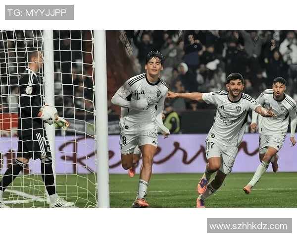 欧联杯多特蒙德大胜皇马引发争议判罚全场沸腾瞬间回顾 欧联杯多特蒙德大胜皇马引发争议判罚全场沸腾瞬间回顾