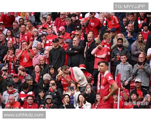 那不勒斯逆袭利物浦足总杯爆冷引发转会热议与球迷狂欢