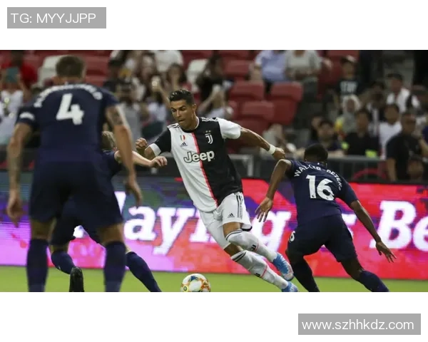 中超激战:尤文图斯大胜热刺三球零封全场观众欢呼雀跃 中超激战:尤文图斯大胜热刺三球零封全场观众欢呼雀跃