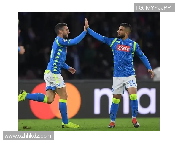 欧冠激战：那不勒斯凭乌龙球险胜波尔图全场回顾精彩瞬间