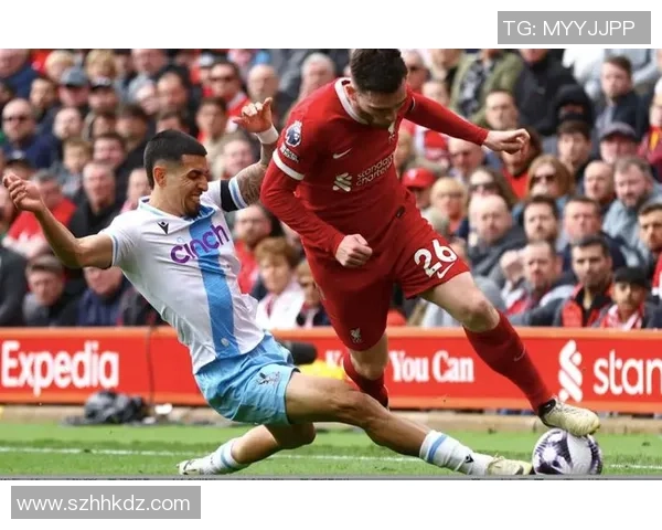 本菲卡逆袭里昂1-0获胜全场爆冷引发热烈反响