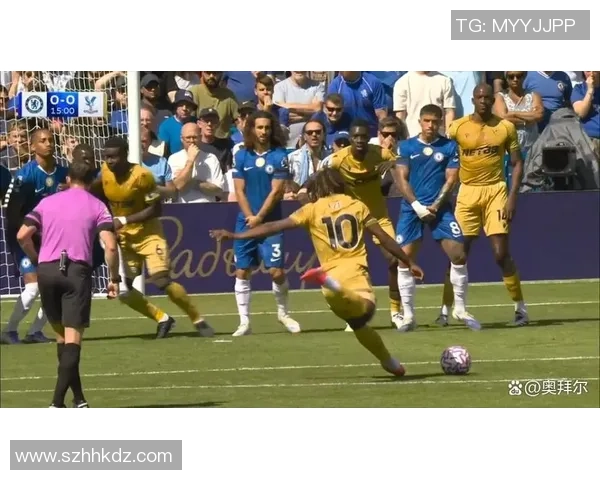 英超激战AC米兰逆转波尔图6-2争议判罚引发全场热议 英超激战AC米兰逆转波尔图6-2争议判罚引发全场热议