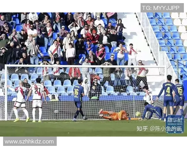 那不勒斯逆袭热刺5-1晋级国王杯历史冷门瞬间震撼全场 那不勒斯逆袭热刺5-1晋级国王杯历史冷门瞬间震撼全场